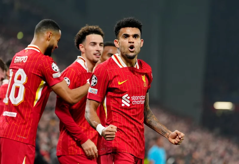 Liverpool đang dẫn đầu Ngoại hạng Anh. (Ảnh: TheIndependent)