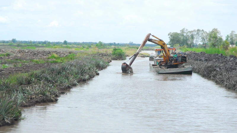 Thủy lợi là một trong những yếu tố quyết định đến thắng lợi trong khai hóa vùng Đồng Tháp Mười.