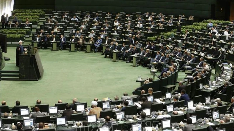 Toàn cảnh một phiên họp Quốc hội ở Tehran ngày 28/8/2018. (Ảnh tư liệu: AFP/TTXVN)