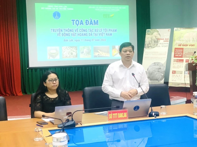 Phó Giám đốc Sở Thông tin-Truyền thông tỉnh Đắk Lắk Ra Lan Trương Thanh Hà phát biểu tại buổi tọa đàm.