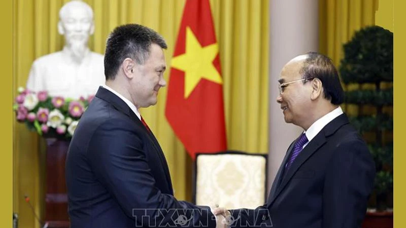 Chủ tịch nước Nguyễn Xuân Phúc tiếp Viện trưởng Tổng Viện Kiểm sát Liên bang Nga Igor Krasnov. (Ảnh: Thống Nhất/TTXVN)