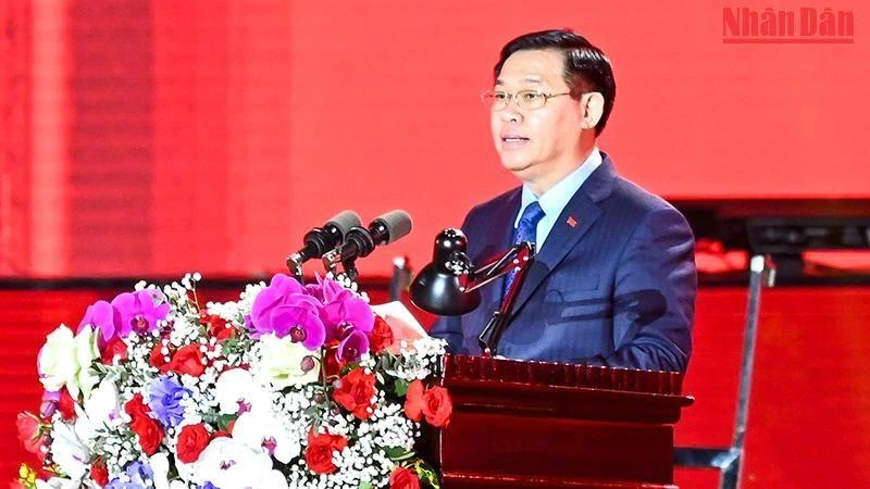 Chủ tịch Quốc hội Vương Đình Huệ phát biểu tại buổi lễ. (Ảnh: DUY LINH)