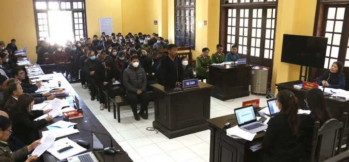 Các bị cáo bị đưa ra xét xử tại phiên tòa sơ thẩm của Tòa án nhân dân tỉnh Lạng Sơn.