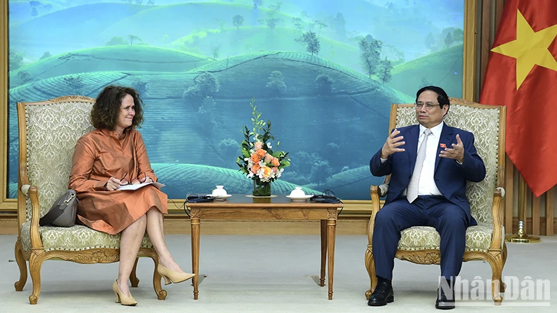 Thủ tướng Phạm Minh Chính tiếp Giám đốc WB tại Việt Nam Carolyn Turk.