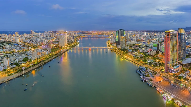 Thành phố Đà Nẵng nhìn từ trên cao.