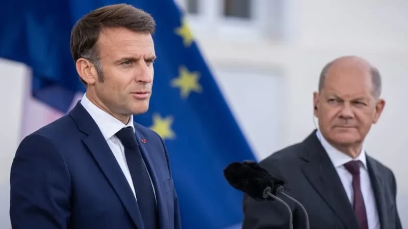 Tổng thống Pháp Emmanuel Macron và Thủ tướng Đức Olaf Scholz. (Nguồn: dpa/TTXVN)