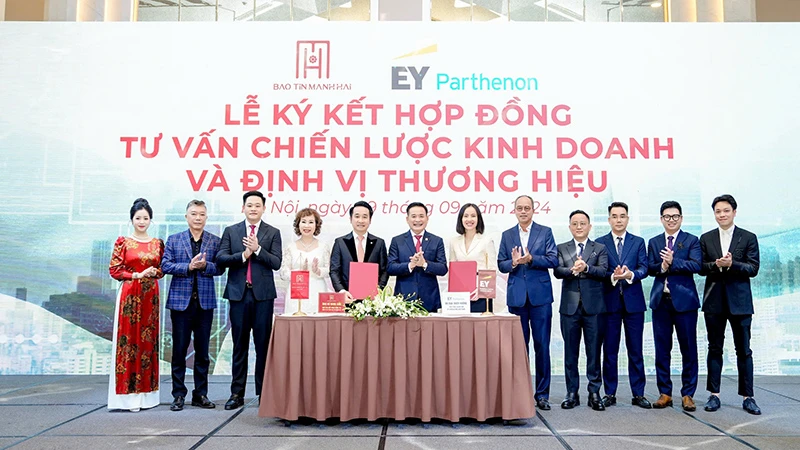 Lễ ký kết hợp đồng tư vấn chiến lược giữa Công ty Cổ phần Bảo Tín Mạnh Hải và EY-Parthenon.