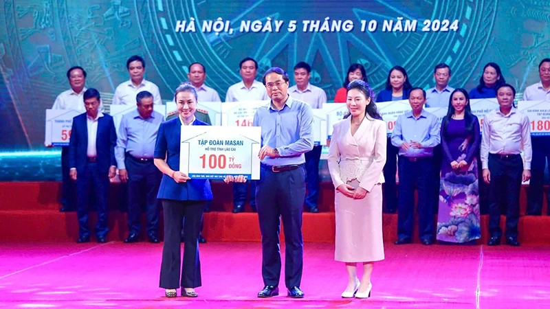 Tập đoàn Masan trao 100 tỷ hỗ trợ tỉnh Lào Cai.