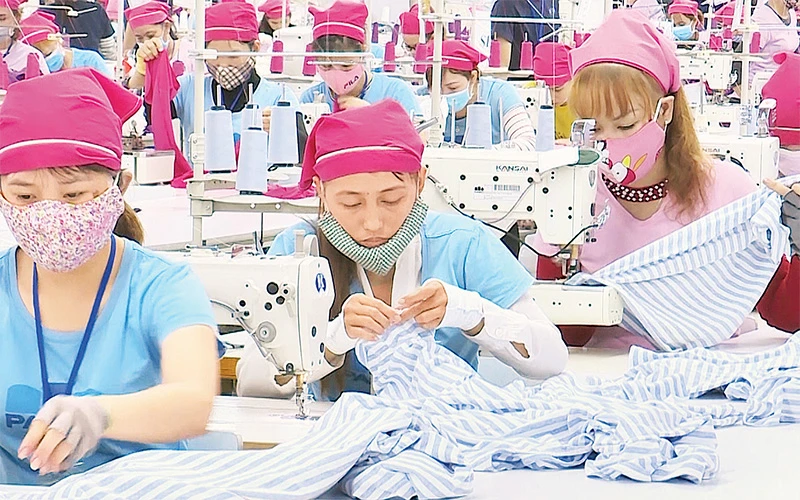 Khu công nghiệp Tam Thăng (Tam Kỳ) tạo việc làm ổn định cho hàng nghìn lao động tại địa phương. 