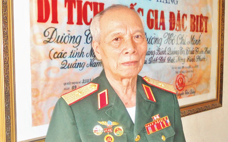 Thiếu tướng Phan Khắc Hy-nguyên Phó Tư lệnh Ðoàn 559 (Bộ đội Trường Sơn). 