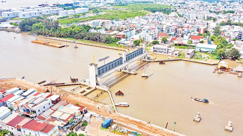 Dự án giải quyết ngập do triều cho khu vực Thành phố Hồ Chí Minh có xét đến yếu tố biến đổi khí hậu thi công đạt 94% khối lượng. 