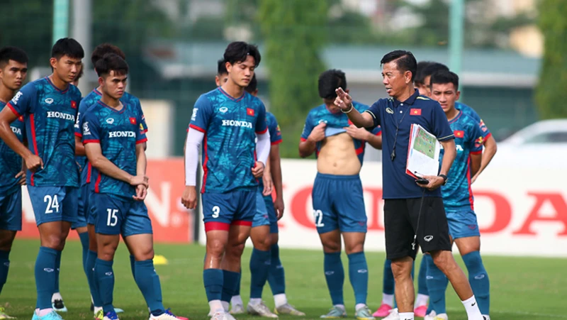 Các cầu thủ U23 tập luyện chuẩn bị cho giải vô địch U23 Ðông Nam Á 2023. (Ảnh VFF) 