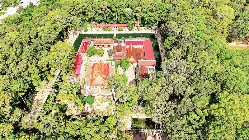 Quang cảnh chùa Âng, một trong những ngôi chùa Khmer tiêu biểu ở tỉnh Trà Vinh. (Ảnh MỸ HÀ) 