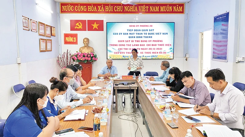 Một buổi giám sát của Ủy ban Mặt trận Tổ quốc Việt Nam quận Bình Thạnh đối với lãnh đạo Phường 28. 
