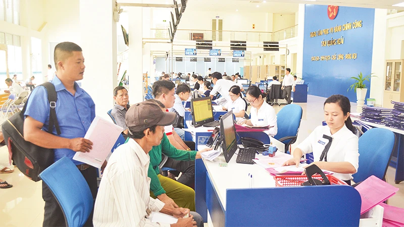 Quảng Ngãi là một trong những địa phương dẫn đầu toàn quốc về thanh toán dịch vụ công trực tuyến. 