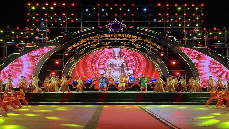 Liên hoan quốc tế Võ cổ truyền Việt Nam lần thứ 8 đã diễn ra tại Quảng trường thành phố Quy Nhơn, tỉnh Bình Định.