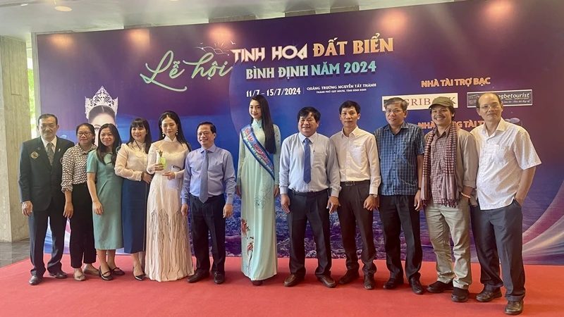 Lễ hội Tinh hoa đất biển Bình Định năm 2024 diễn ra từ ngày 11-15/7/2024 tại thành phố Quy Nhơn (Bình Định).