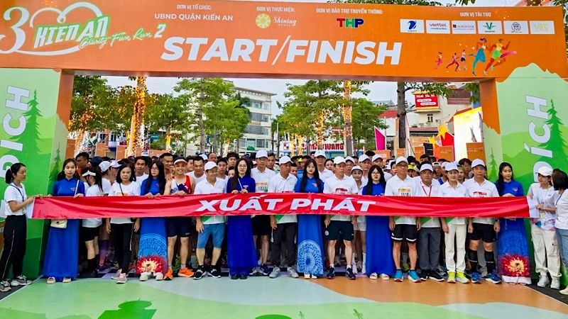 Đông đảo các vận động viên tham gia giải Marathon “KienAn Charity fun run 2 - 2024”.