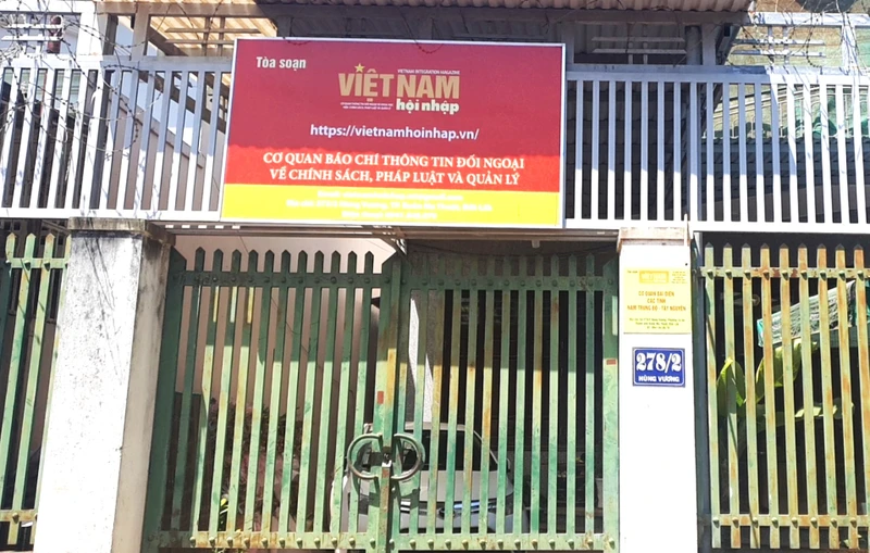 Văn phòng đại diện Tạp chí Việt Nam Hội nhập khu vực Nam Trung Bộ và Tây Nguyên đóng tại thành phố Buôn Ma Thuột, tỉnh Đắk Lắk.
