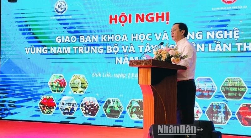 Bộ trưởng Khoa học và Công nghệ Huỳnh Thành Đạt phát biểu tại hội nghị.