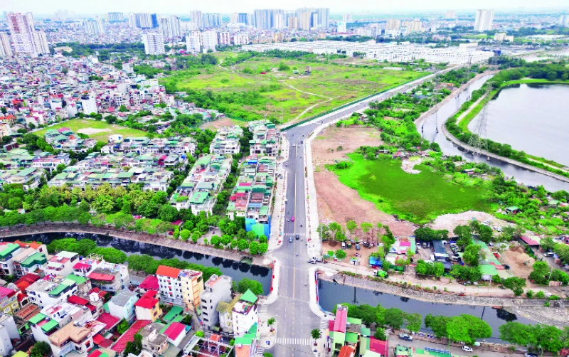 Quận Hoàng Mai vừa hoàn thành, đưa vào sử dụng tuyến đường nối tiếp đường phía đông khu hành chính quận đến đường Tam Trinh. (Ảnh THỦY NGUYÊN)