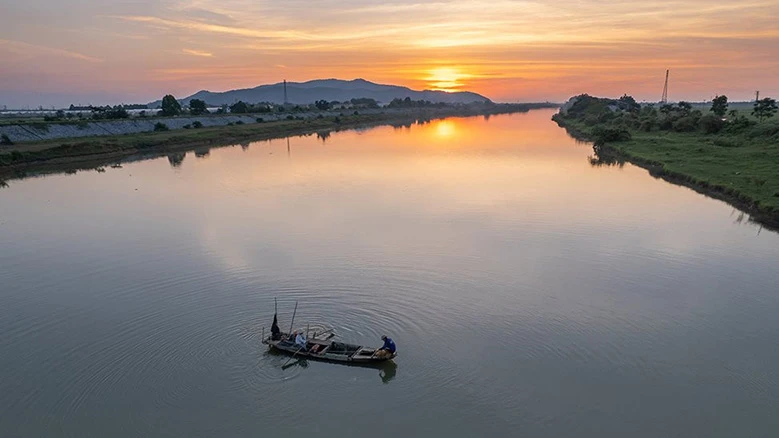 Một thoáng sông Thương. (Ảnh DIÊM CÔNG HẢI)