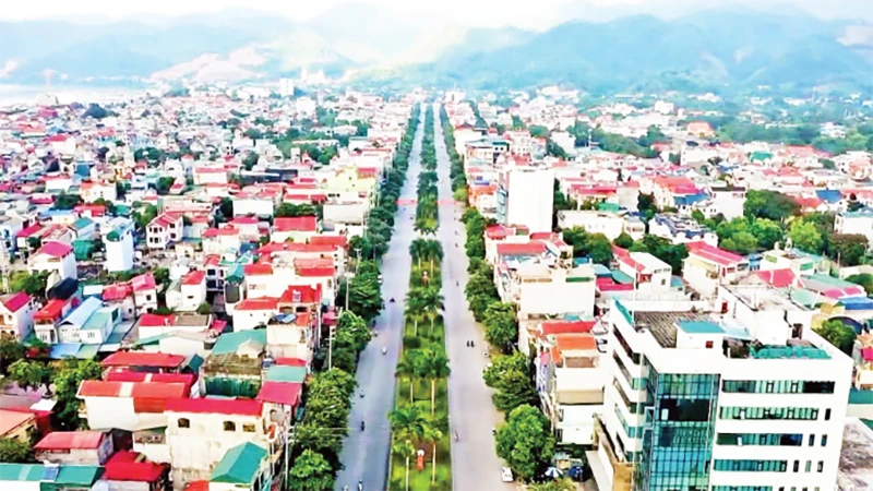 Một góc thành phố Hòa Bình hôm nay. 