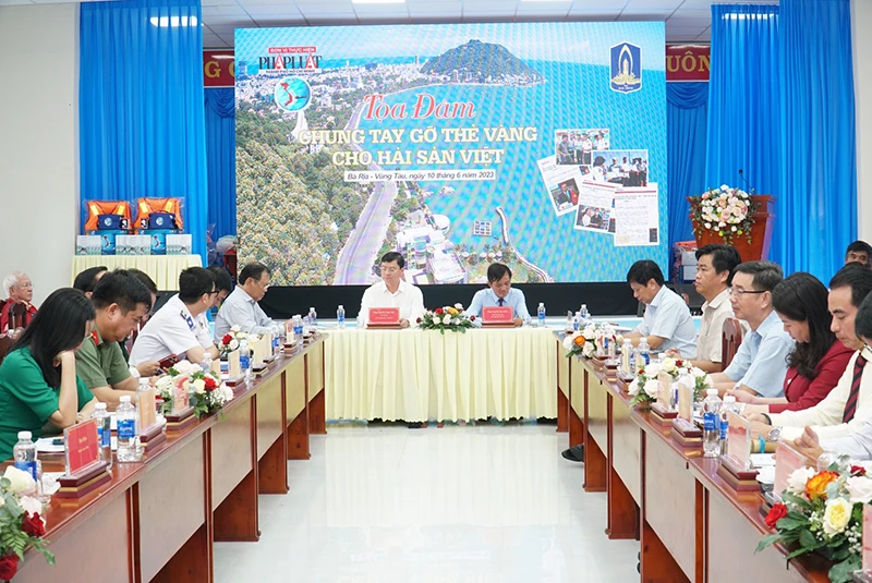 Toàn cảnh buổi Tọa đàm “Chung tay gỡ thẻ vàng cho hải sản Việt”