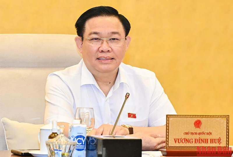 Chủ tịch Quốc hội Vương Đình Huệ phát biểu ý kiến tại phiên họp. (Ảnh: DUY LINH)