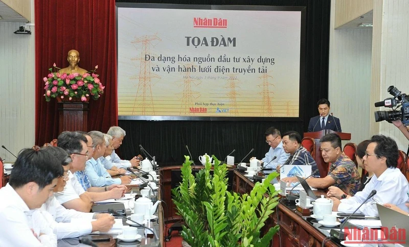 Quang cảnh tọa đàm. (Ảnh: ĐĂNG KHOA)