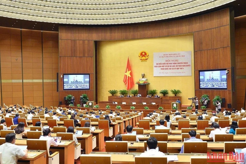 Quang cảnh Hội nghị đại biểu Quốc hội hoạt động chuyên trách chiều 8/9. (Ảnh: DUY LINH)