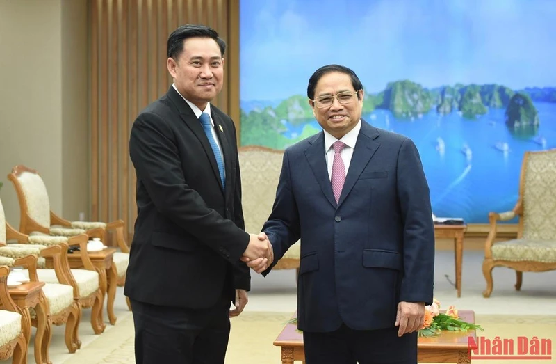 Thủ tướng Phạm Minh Chính tiếp Bộ trưởng, Chủ nhiệm Văn phòng Phủ Thủ tướng Lào Alounxai Sounnalath. (Ảnh: TRẦN HẢI)