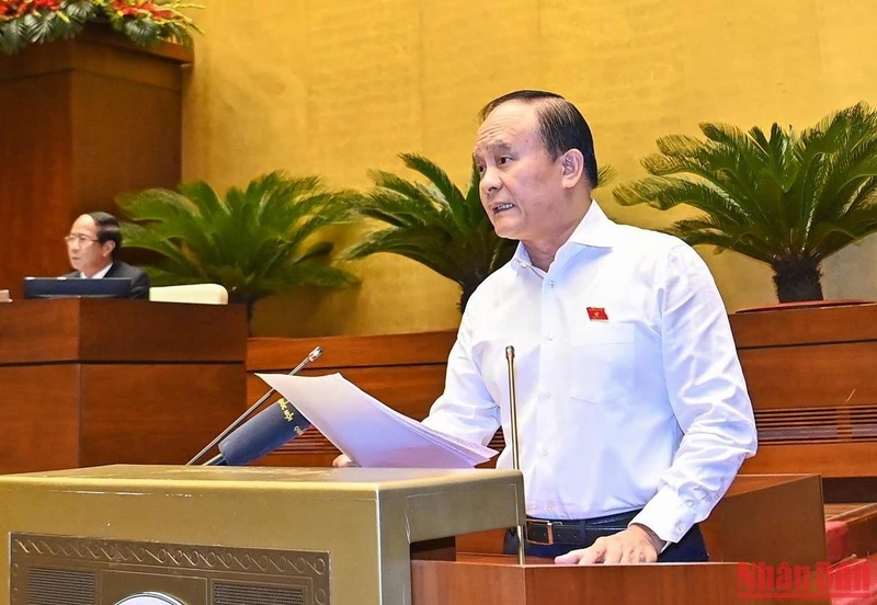 Phó Bí thư Thành ủy, Chủ tịch Hội đồng nhân dân TP Hà Nội Nguyễn Ngọc Tuấn phát biểu tại Hội nghị.