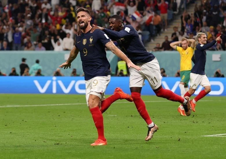 Tiền đạo Olivier Giroud (Pháp) ăn mừng bàn thắng vào lưới tuyển Australia. (Ảnh: Reuters)