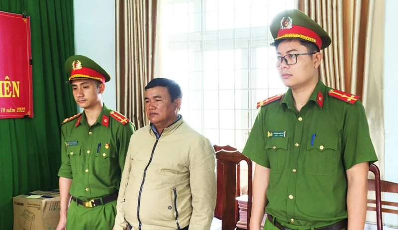 Bị can Y Sit H’môk bị bắt tạm giam. 