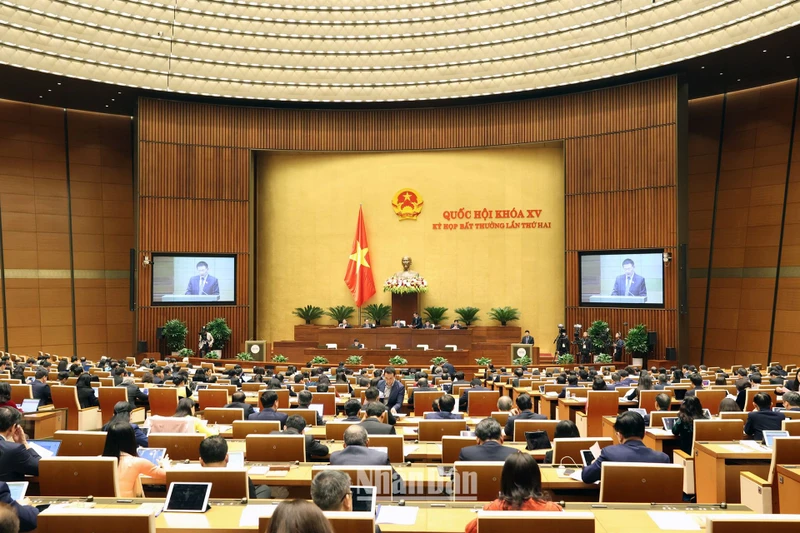 Quang cảnh một phiên thảo luận ở hội trường tại Kỳ họp bất thường lần thứ 2, Quốc hội khóa XV. (Ảnh: DUY LINH)