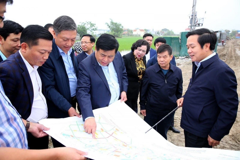 Tổ công tác số 4 kiểm tra, đôn đốc các dự án giải ngân vốn đầu tư công. 