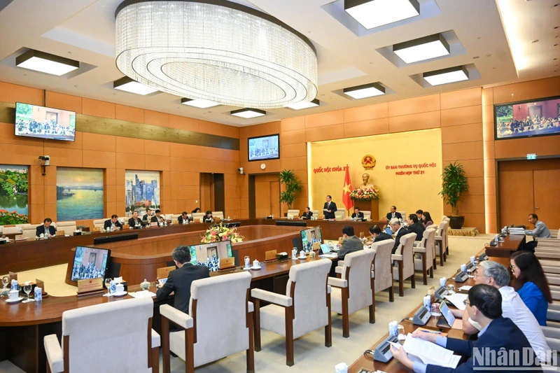Quang cảnh Phiên họp thứ 21 của Ủy ban Thường vụ Quốc hội. (Ảnh: DUY LINH)