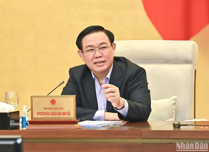 Chủ tịch Quốc hội Vương Đình Huệ phát biểu ý kiến tại phiên họp. (Ảnh: DUY LINH)