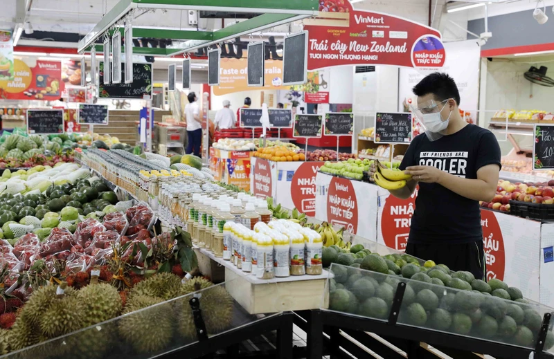 Thủ tướng yêu cầu đẩy mạnh xúc tiến thương mại, quảng bá sản phẩm, đa dạng hóa chuỗi cung ứng vật tư đầu vào và thị trường tiêu thụ nông sản. (Ảnh minh họa: TTXVN)