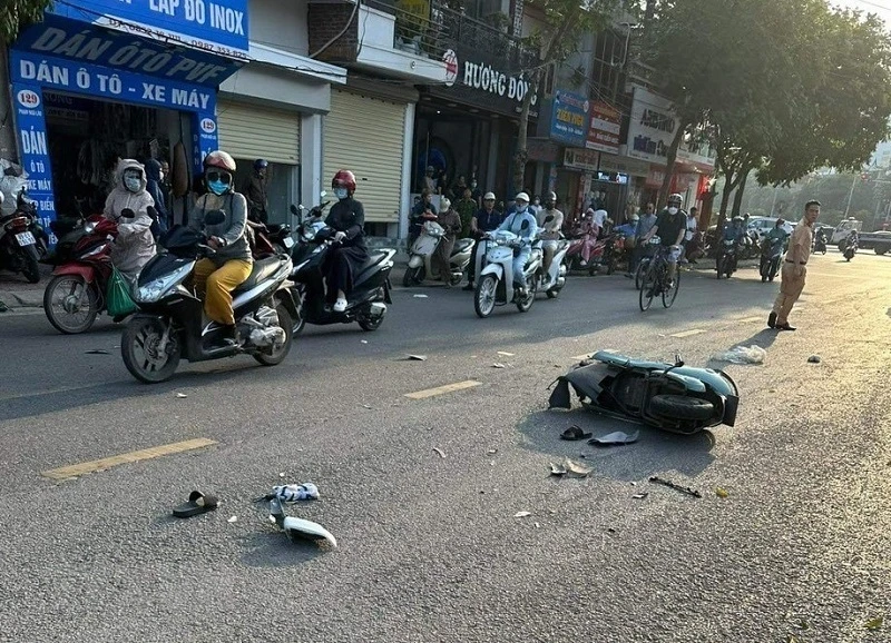 Hiện trường vụ tai nạn. (Ảnh: TTXVN phát)