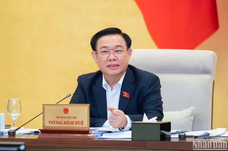 Chủ tịch Quốc hội Vương Đình Huệ phát biểu ý kiến tại phiên họp. (Ảnh: DUY LINH)