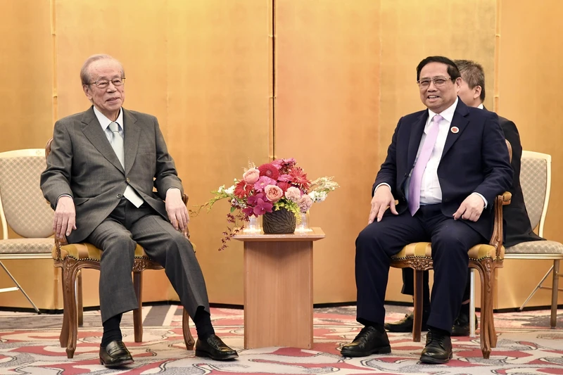 Thủ tướng Phạm Minh Chính tiếp cựu Thủ tướng Nhật Bản Fukuda Yasuo.