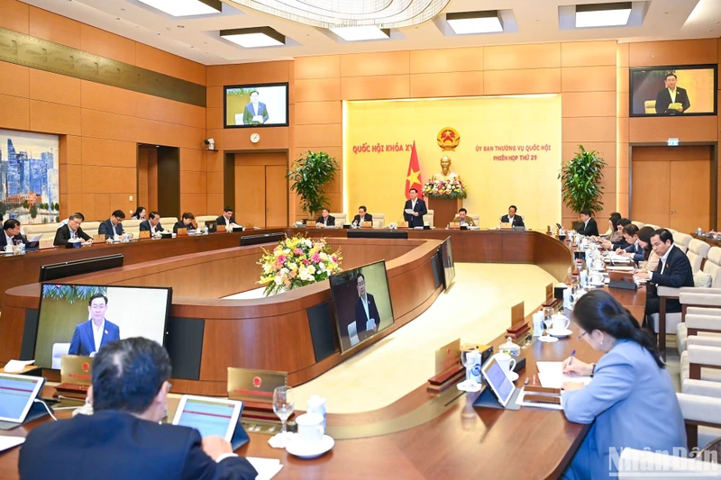 Quang cảnh Phiên họp thứ 29 của Ủy ban Thường vụ Quốc hội chiều 8/1. (Ảnh: DUY LINH)