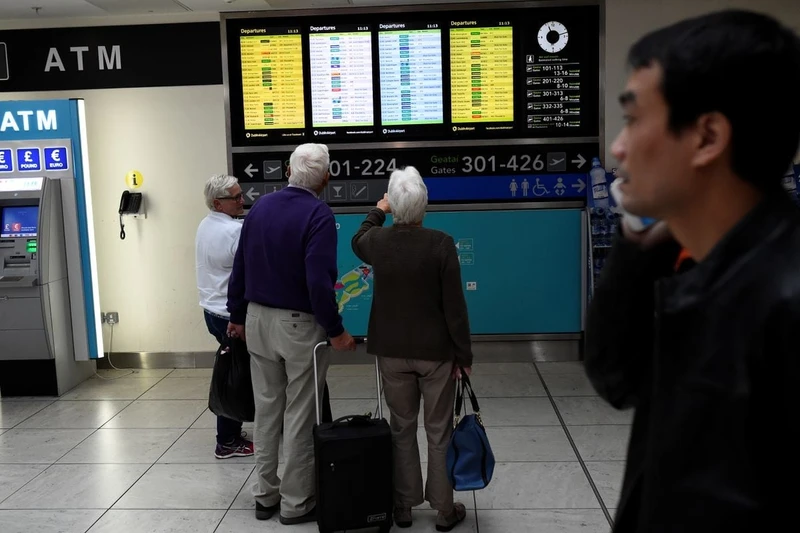 Bảng thông tin điện tử tại sân bay Dublin, Cộng hòa Ireland. (Ảnh: Reuters)