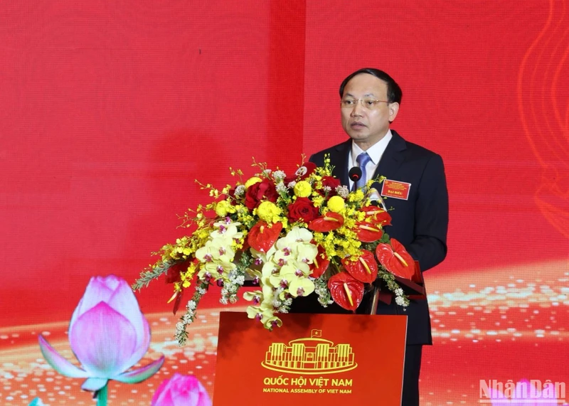 Bí thư Tỉnh ủy, Chủ tịch Hội đồng nhân dân tỉnh Quảng Ninh Nguyễn Xuân Ký tham luận tại Hội nghị toàn quốc tổng kết công tác Hội đồng nhân dân các tỉnh, thành phố trực thuộc Trung ương năm 2023. (Ảnh: DUY LINH)