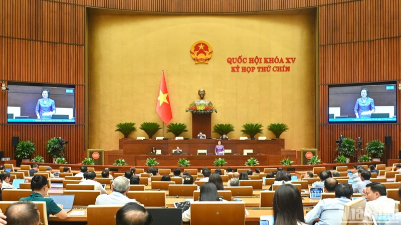 Quang cảnh phiên họp ở hội trường chiều 14/5. (Ảnh: BÙI GIANG)