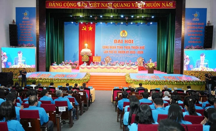 Đại hội Công đoàn tỉnh Thừa Thiên Huế lần thứ XV, nhiệm kỳ 2023-2028 diễn ra tại Trung tâm Văn hóa-Điện ảnh tỉnh.