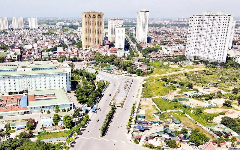 Nút giao và cầu vượt nút giao Xa La - Đường 70 vẫn "giậm chân tại chỗ" sau nhiều năm thi công. (Ảnh Ngọc Hải) 