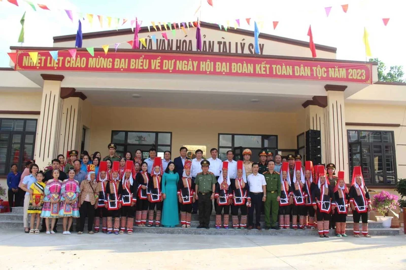 Công trình Nhà Văn hóa bản Tài Lý Sáy, xã Quảng Lâm (Đầm Hà).